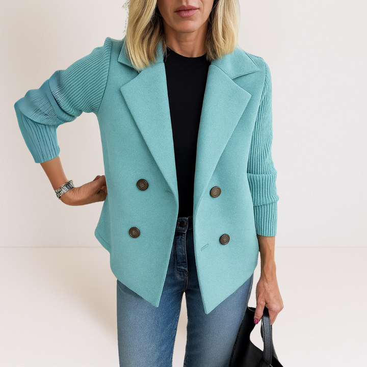 Martine – Blazer Cruzado de Comodidad Moderna y Elegancia Atemporal