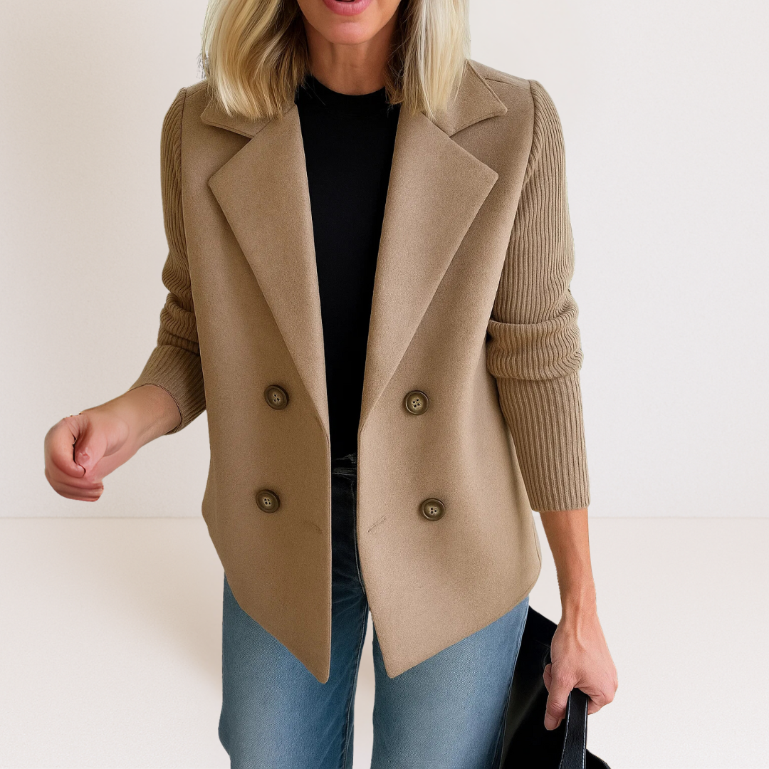 Martine – Blazer Cruzado de Comodidad Moderna y Elegancia Atemporal