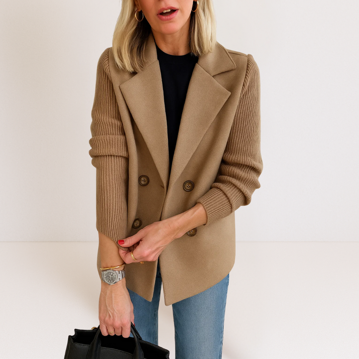 Martine – Blazer Cruzado de Comodidad Moderna y Elegancia Atemporal