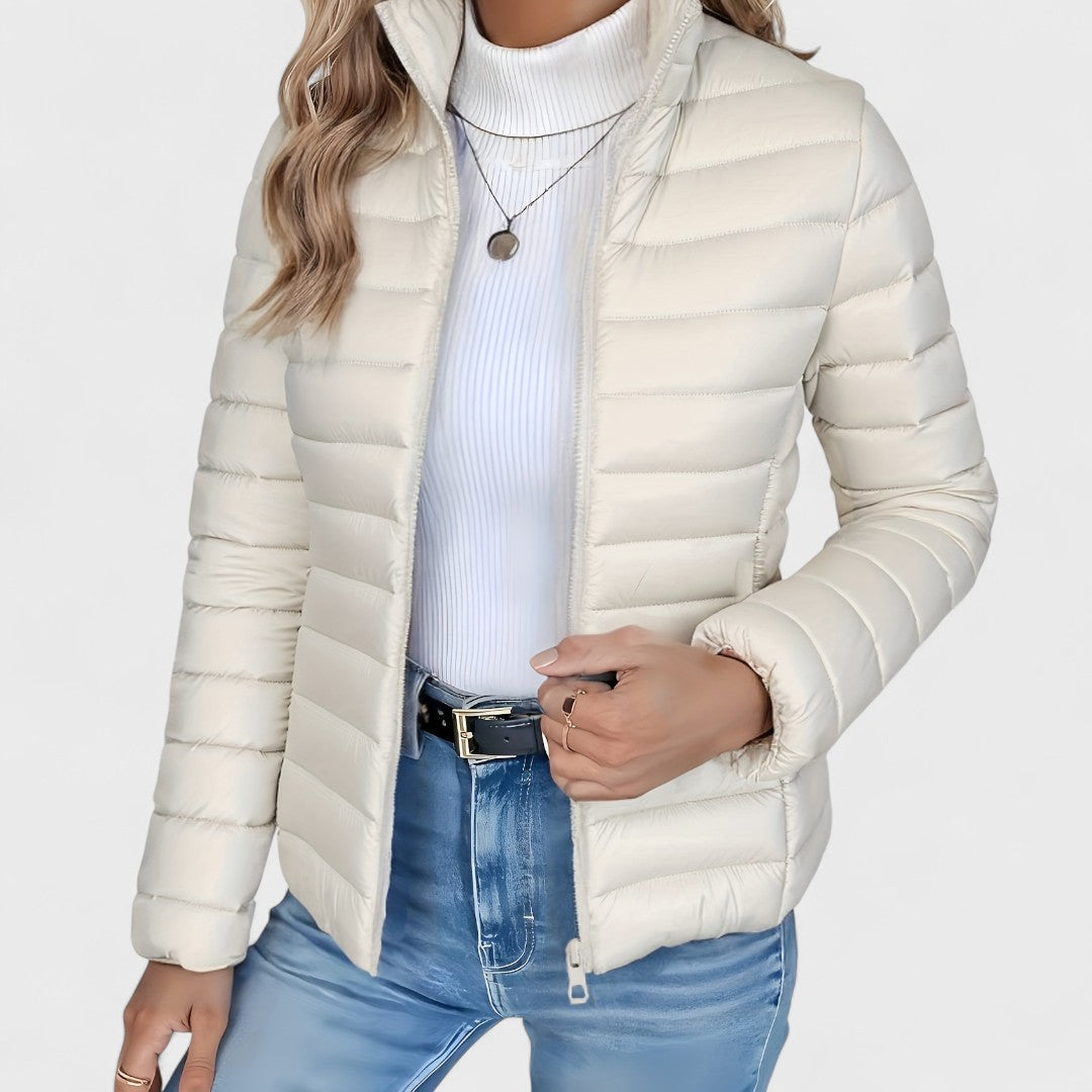 Philipa | Elegante chaqueta larga con cuello alto