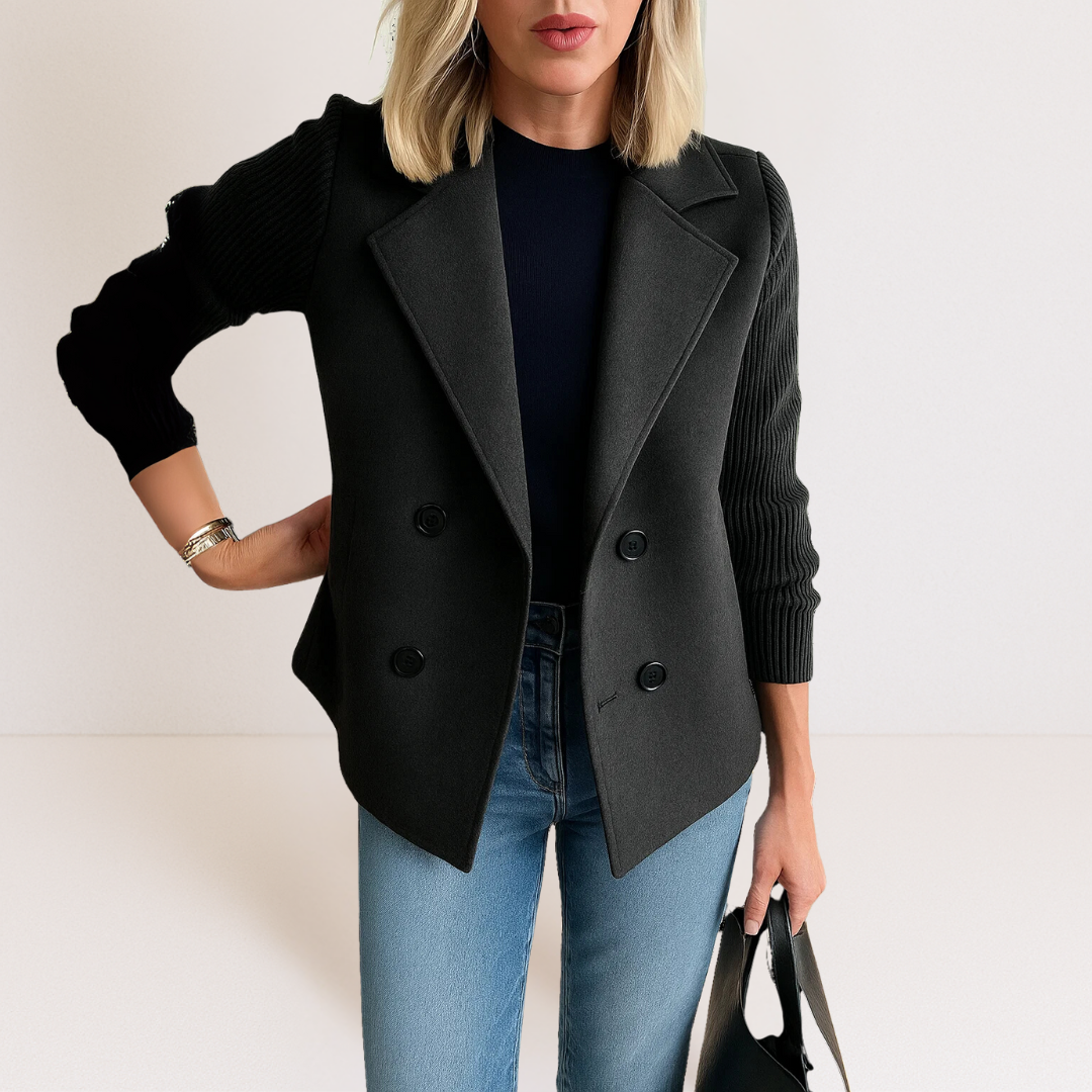 Martine – Blazer Cruzado de Comodidad Moderna y Elegancia Atemporal