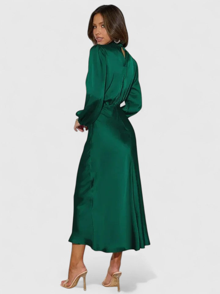 Aira – Vestido Midi de Sofisticación Clásica con Cuello Drapeado