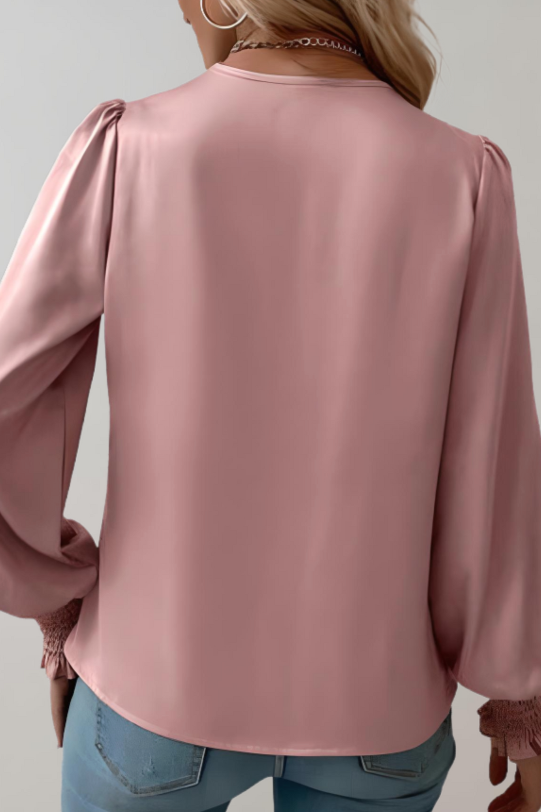 Quinn - Blusa Elegante de Manga Larga con Escote en V